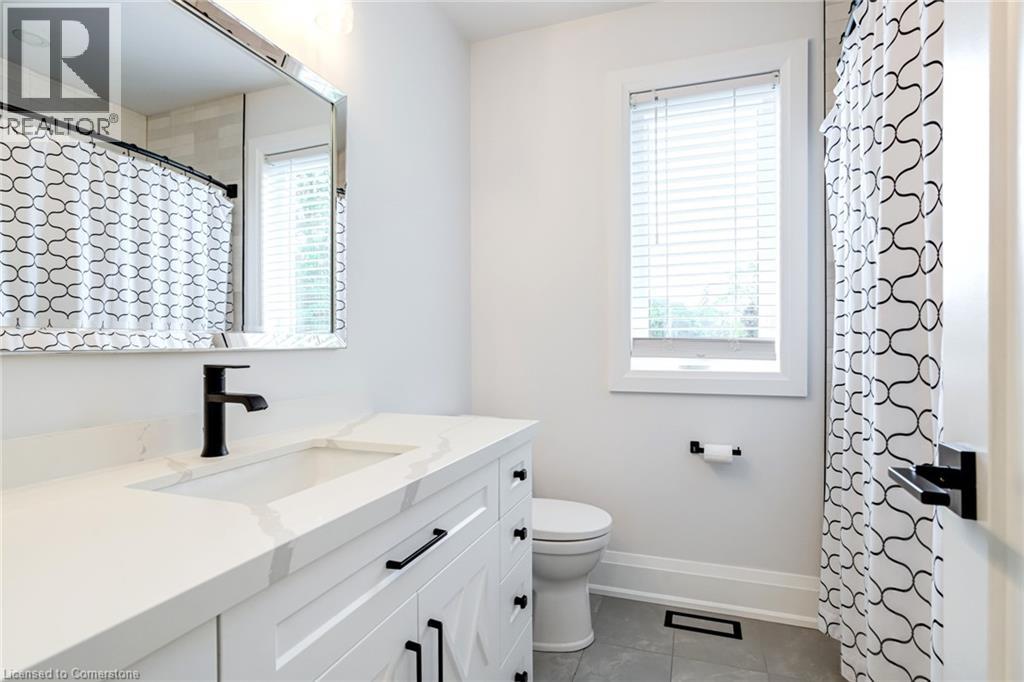 Photo 3 of 5199 Broughton Crescent, Burlington ON