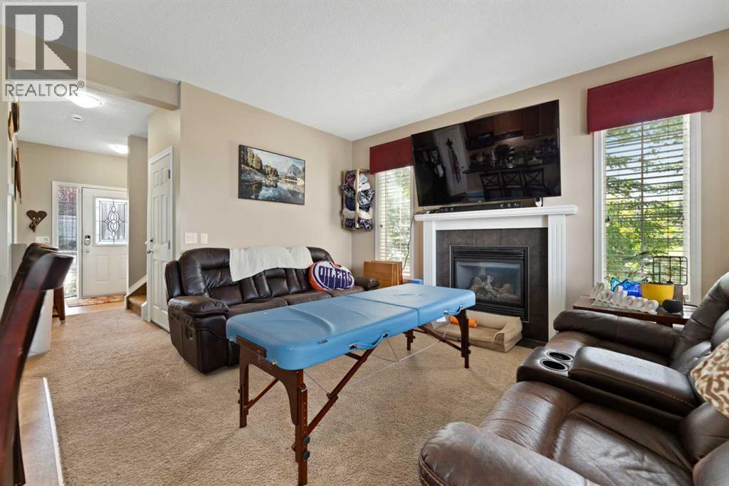 Single Family House for Sale in  Evansdale Way NW Evanston Calgary 