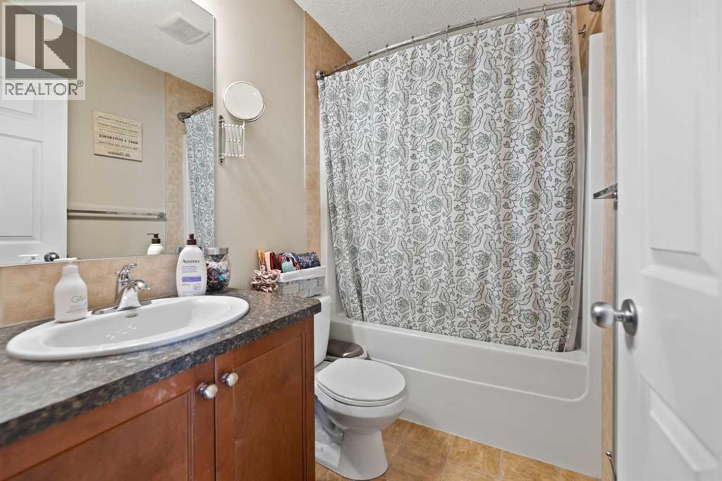 Single Family House for Sale in  Evansdale Way NW Evanston Calgary 