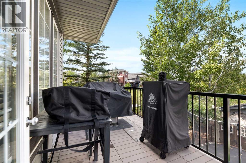 Single Family House for Sale in  Evansdale Way NW Evanston Calgary 