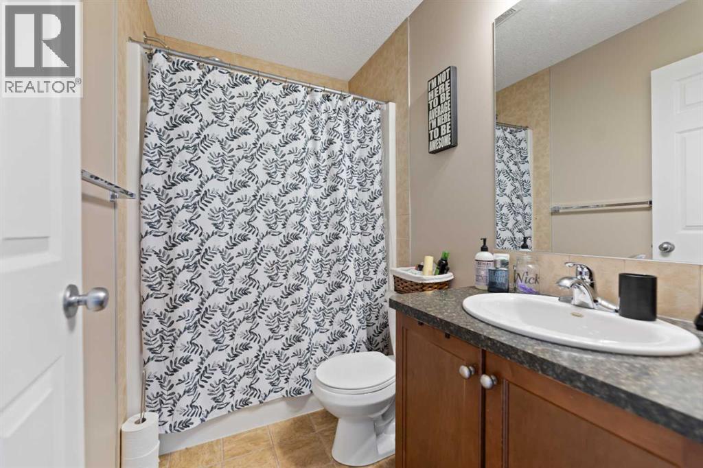 Single Family House for Sale in  Evansdale Way NW Evanston Calgary 