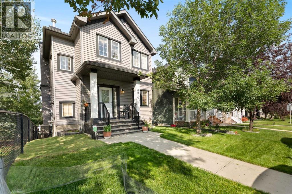 Single Family House for Sale in  Evansdale Way NW Evanston Calgary 