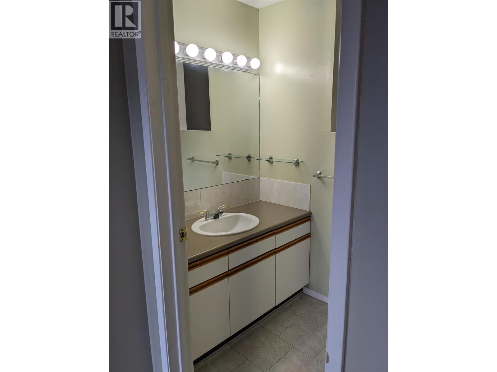 Photo 8 of 3800 40 Avenue Unit 15, Vernon BC