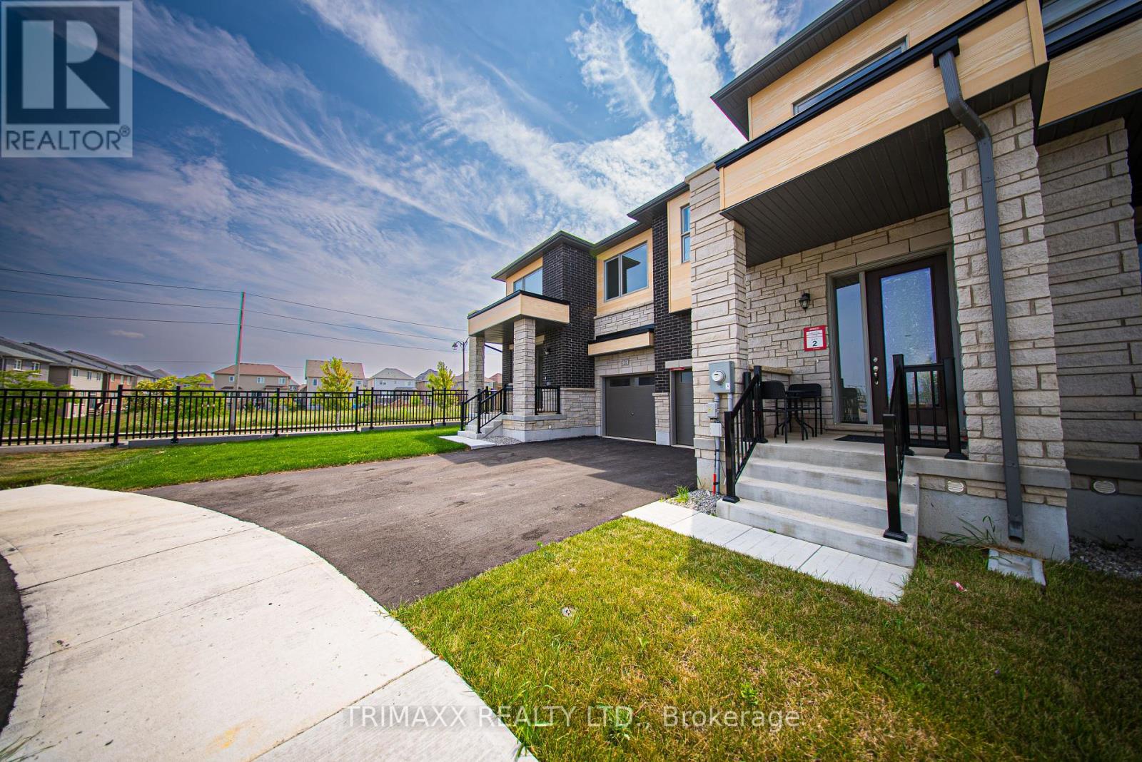 Photo 26 of 19 Molnar Crescent, Brantford ON