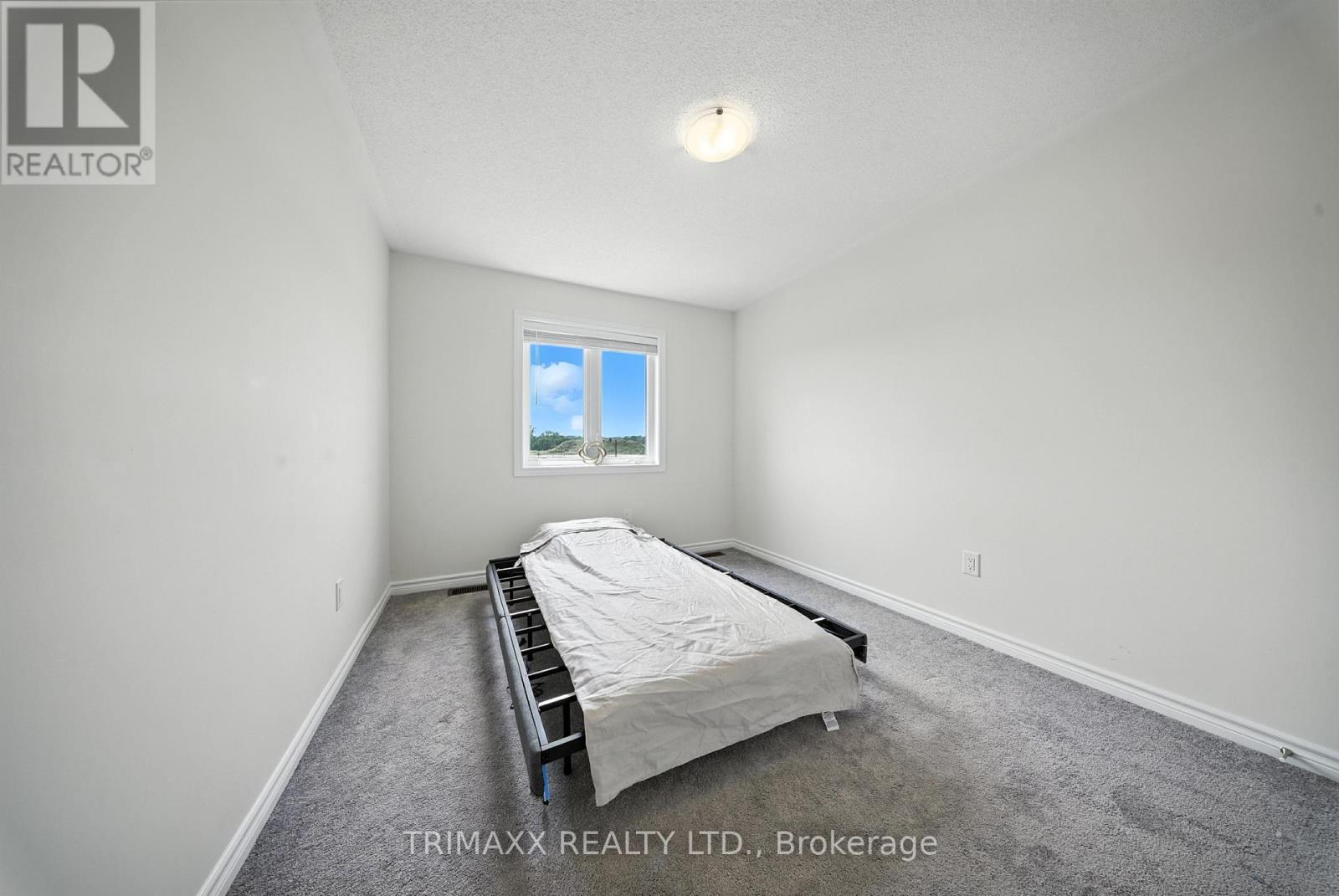 Photo 19 of 19 Molnar Crescent, Brantford ON