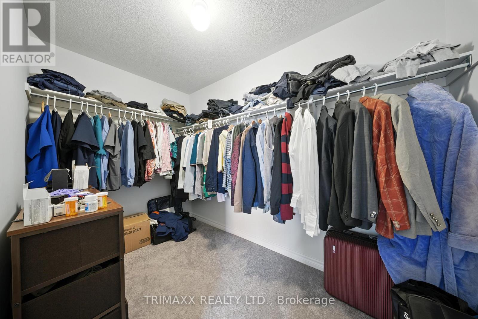 Photo 17 of 19 Molnar Crescent, Brantford ON