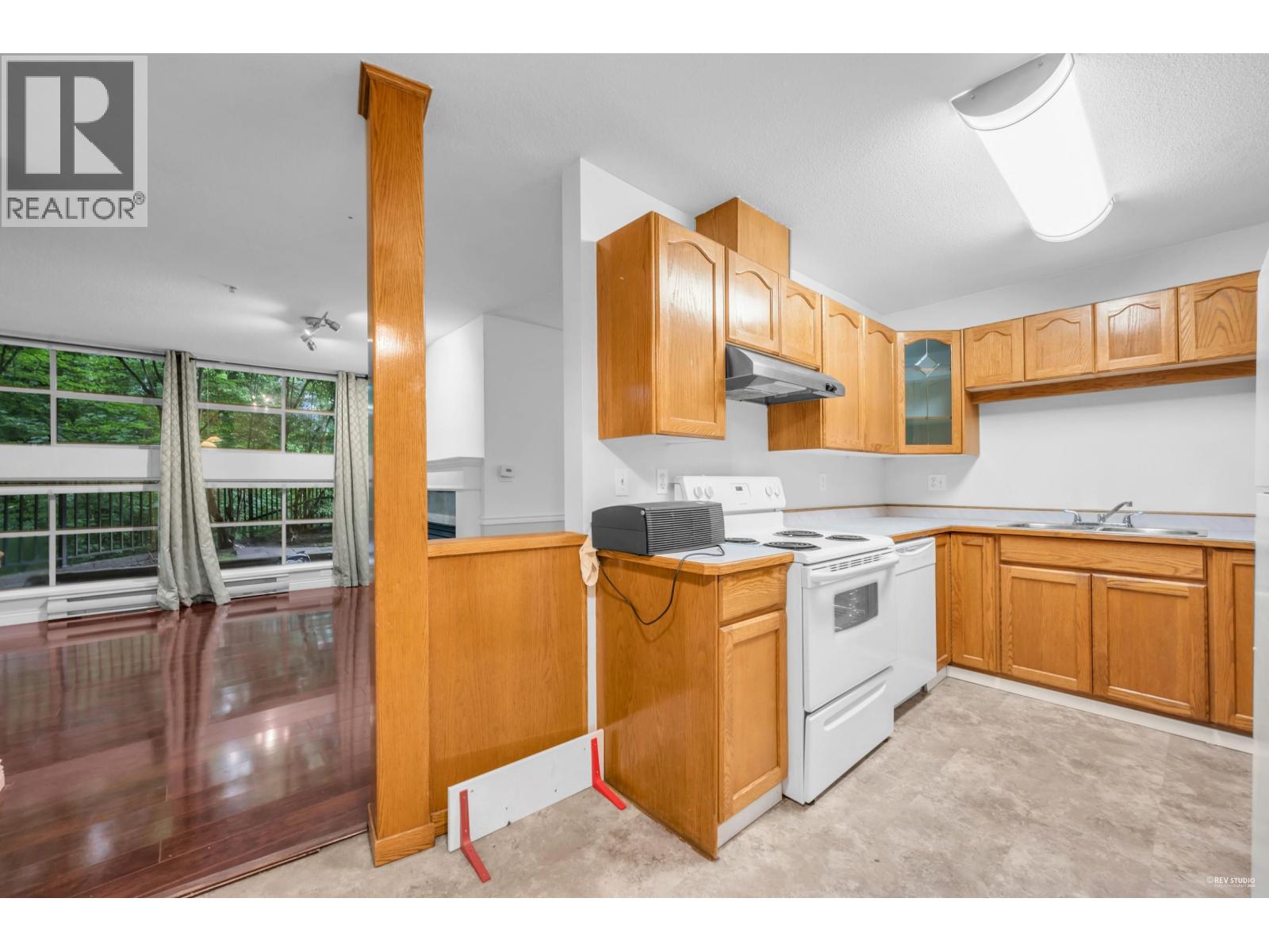 Photo 16 of 105 12025 207 A Street, Maple Ridge BC