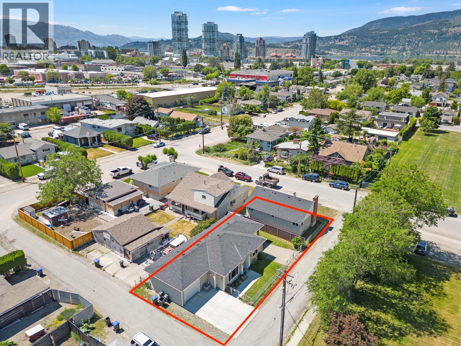  875-877 Jones Street, Kelowna