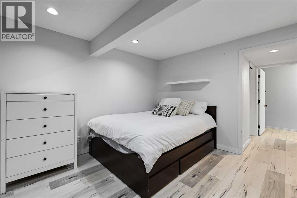 Single Family House for Sale in   Bonaventure Drive SE Willow Park Calgary 