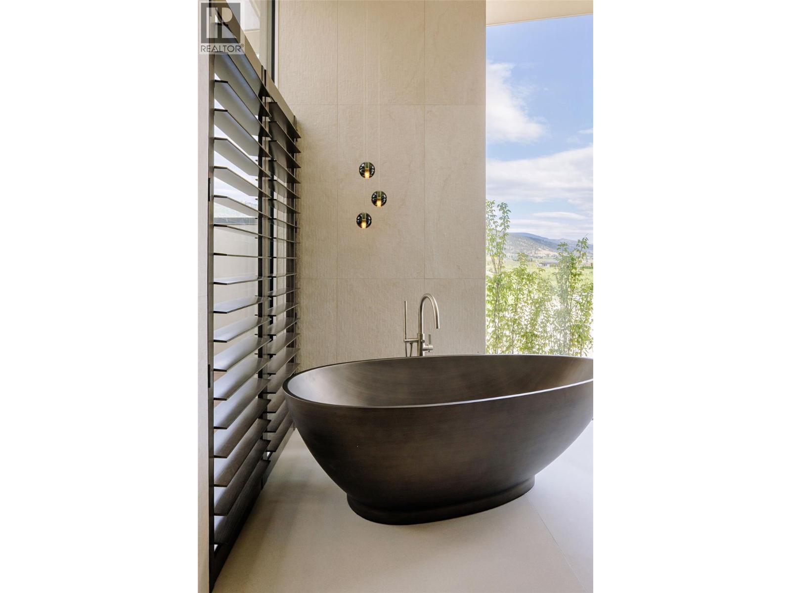 1675 Midland Road, Penticton