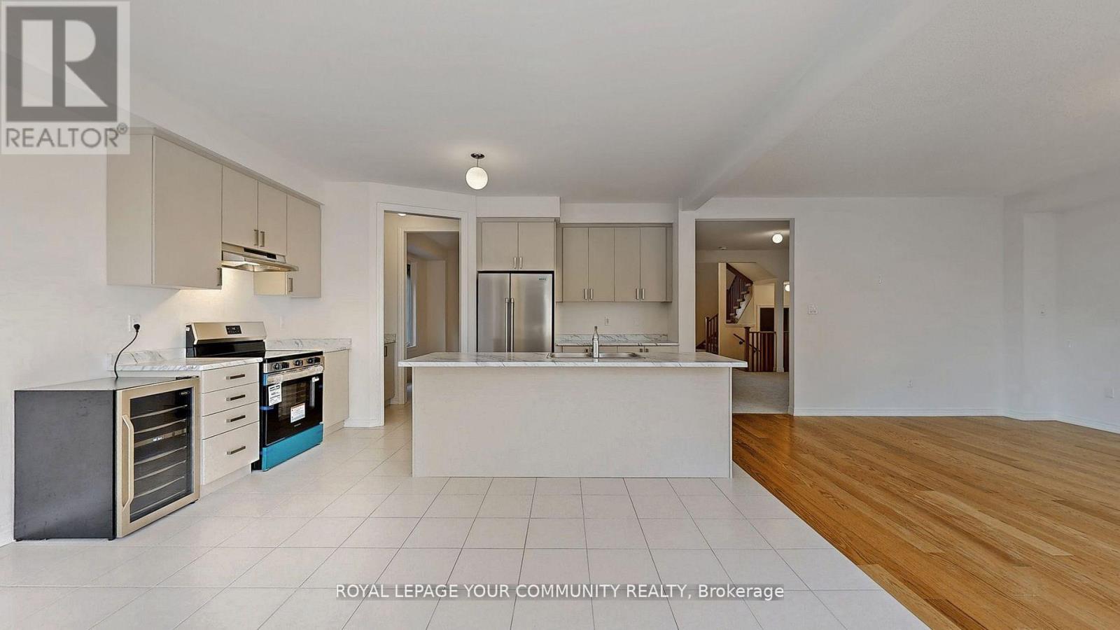 Photo 24 of 26 Baycroft Boulevard, Essa ON