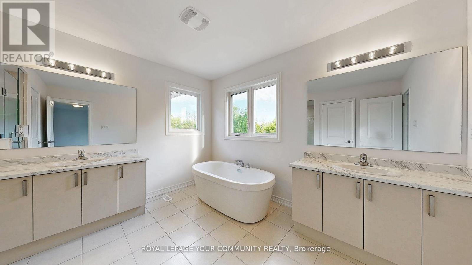 Photo 19 of 26 Baycroft Boulevard, Essa ON