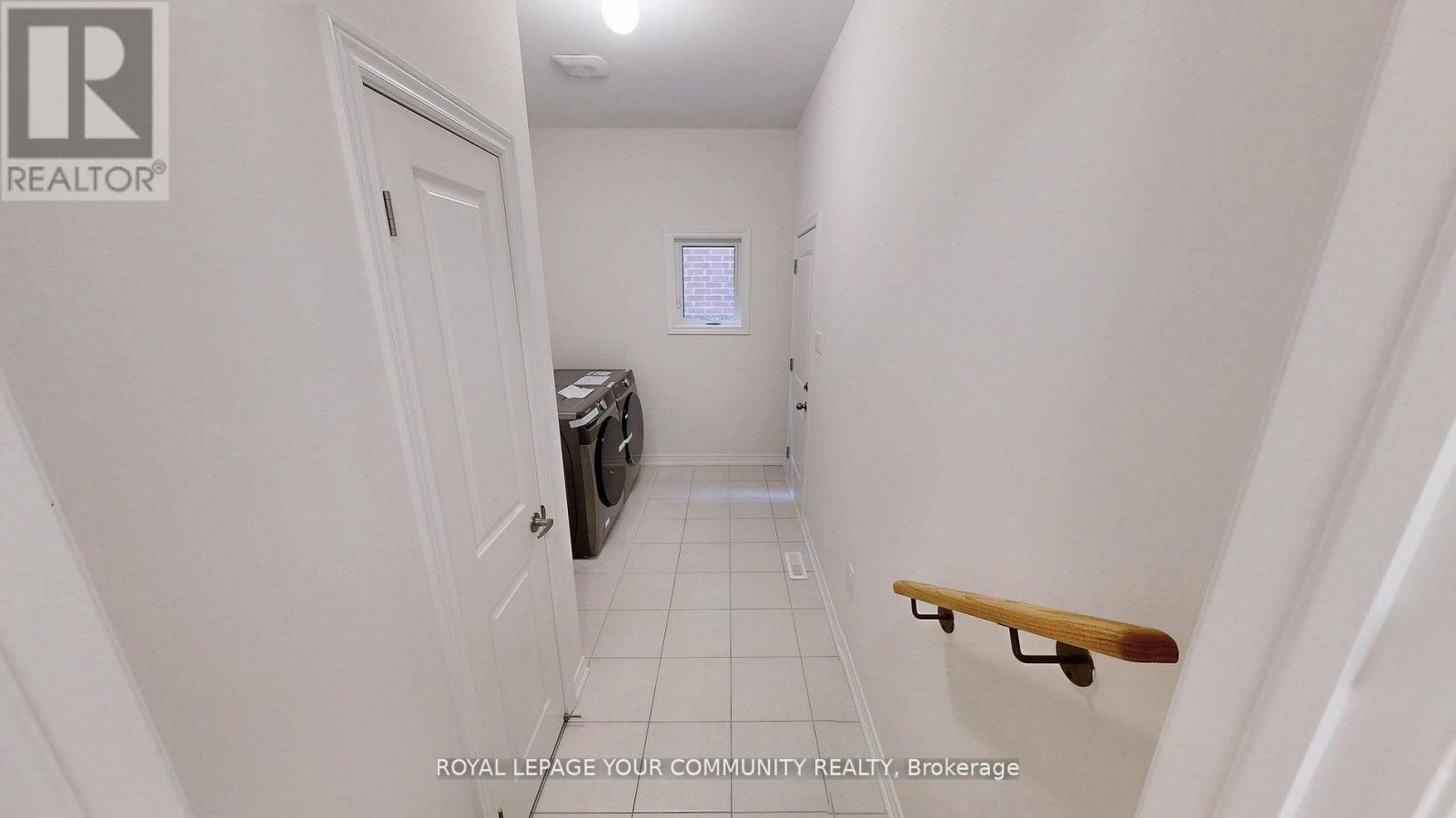 Photo 4 of 26 Baycroft Boulevard, Essa ON