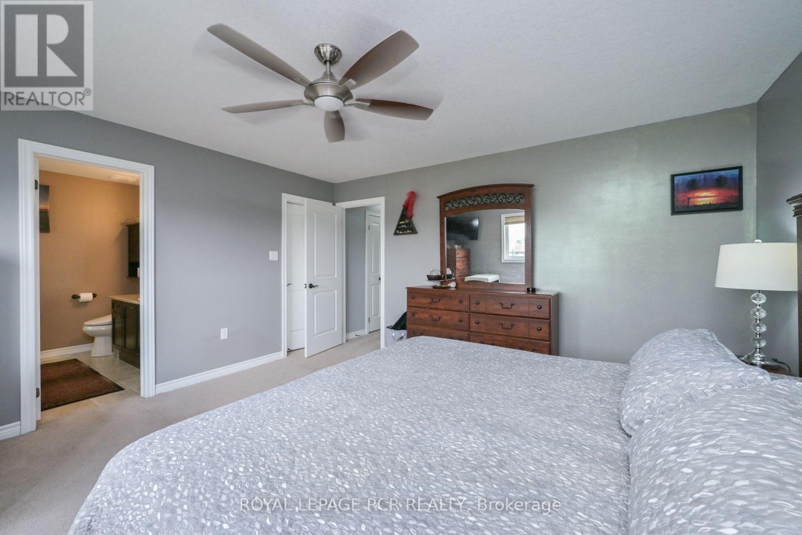 Photo 21 of 14 Holt Drive, New Tecumseth ON