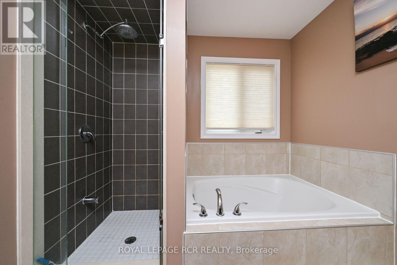 Photo 1 of 14 Holt Drive, New Tecumseth ON