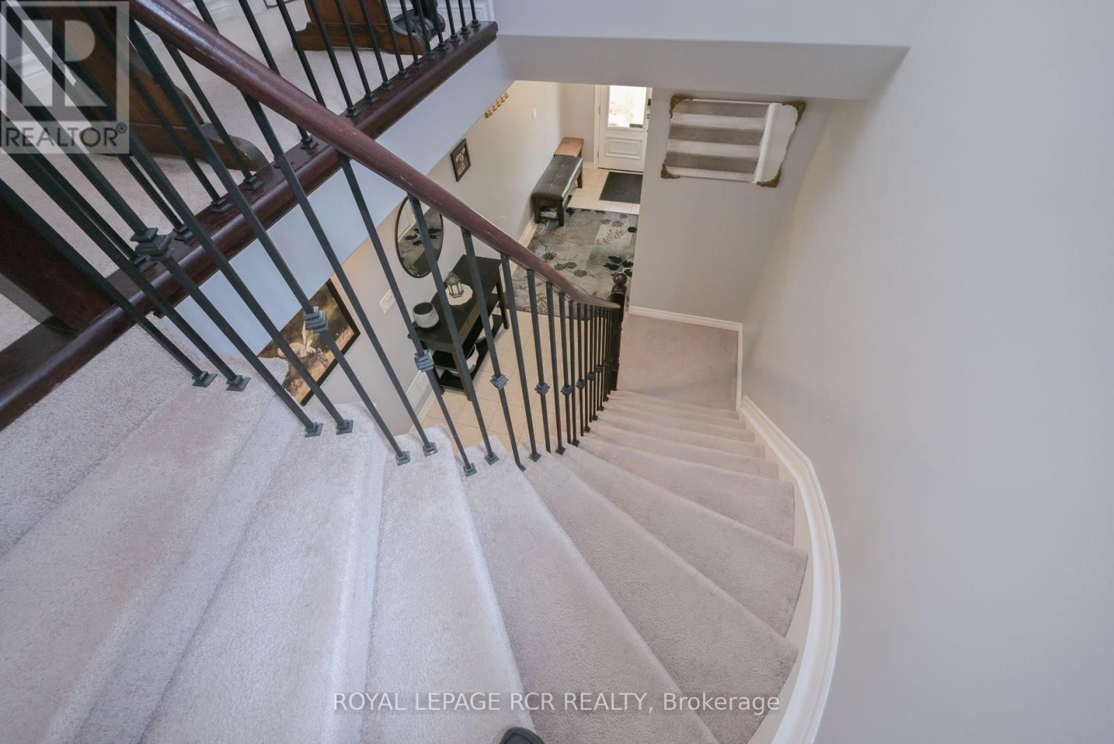 Photo 4 of 14 Holt Drive, New Tecumseth ON