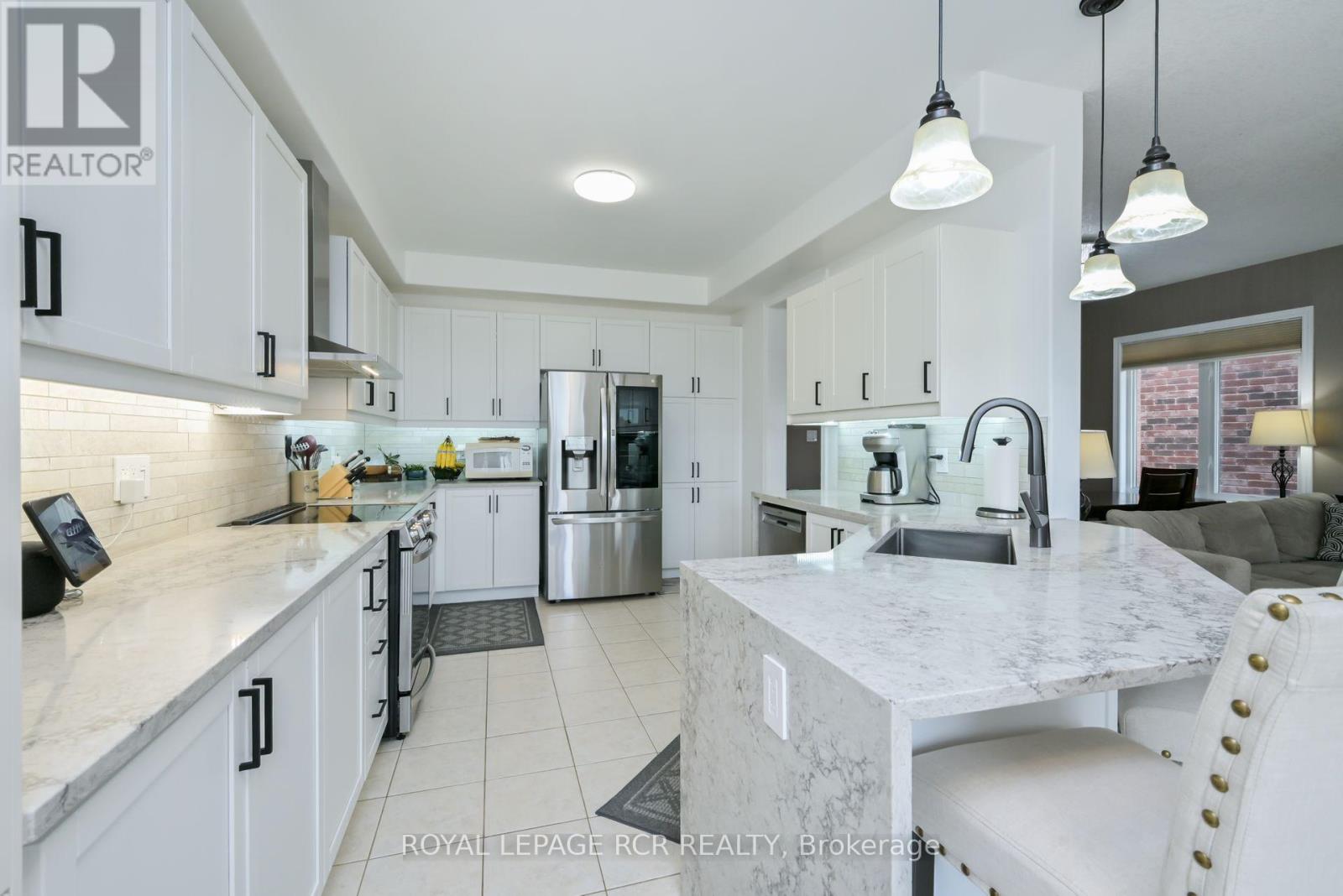 Photo 5 of 14 Holt Drive, New Tecumseth ON