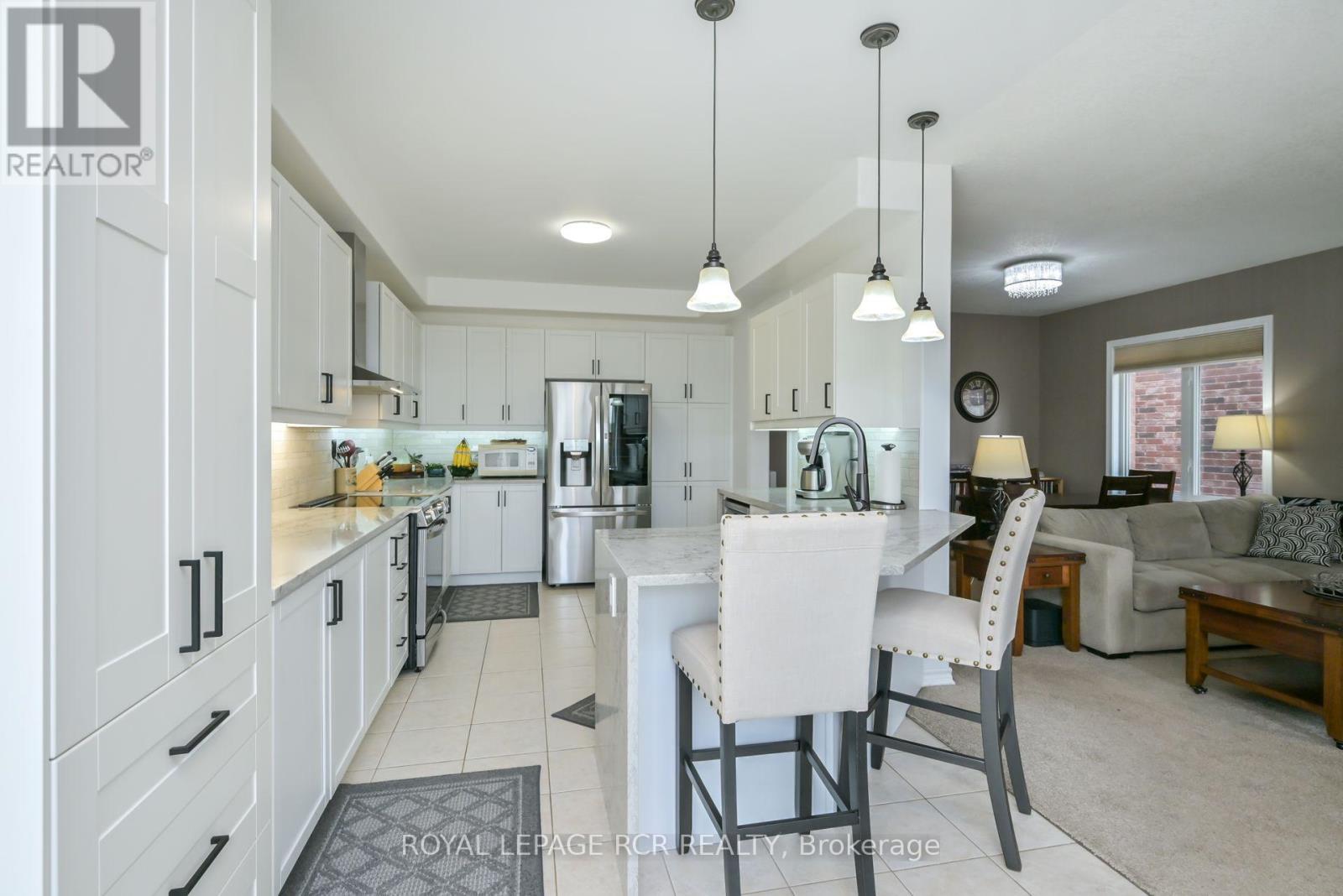 Photo 36 of 14 Holt Drive, New Tecumseth ON