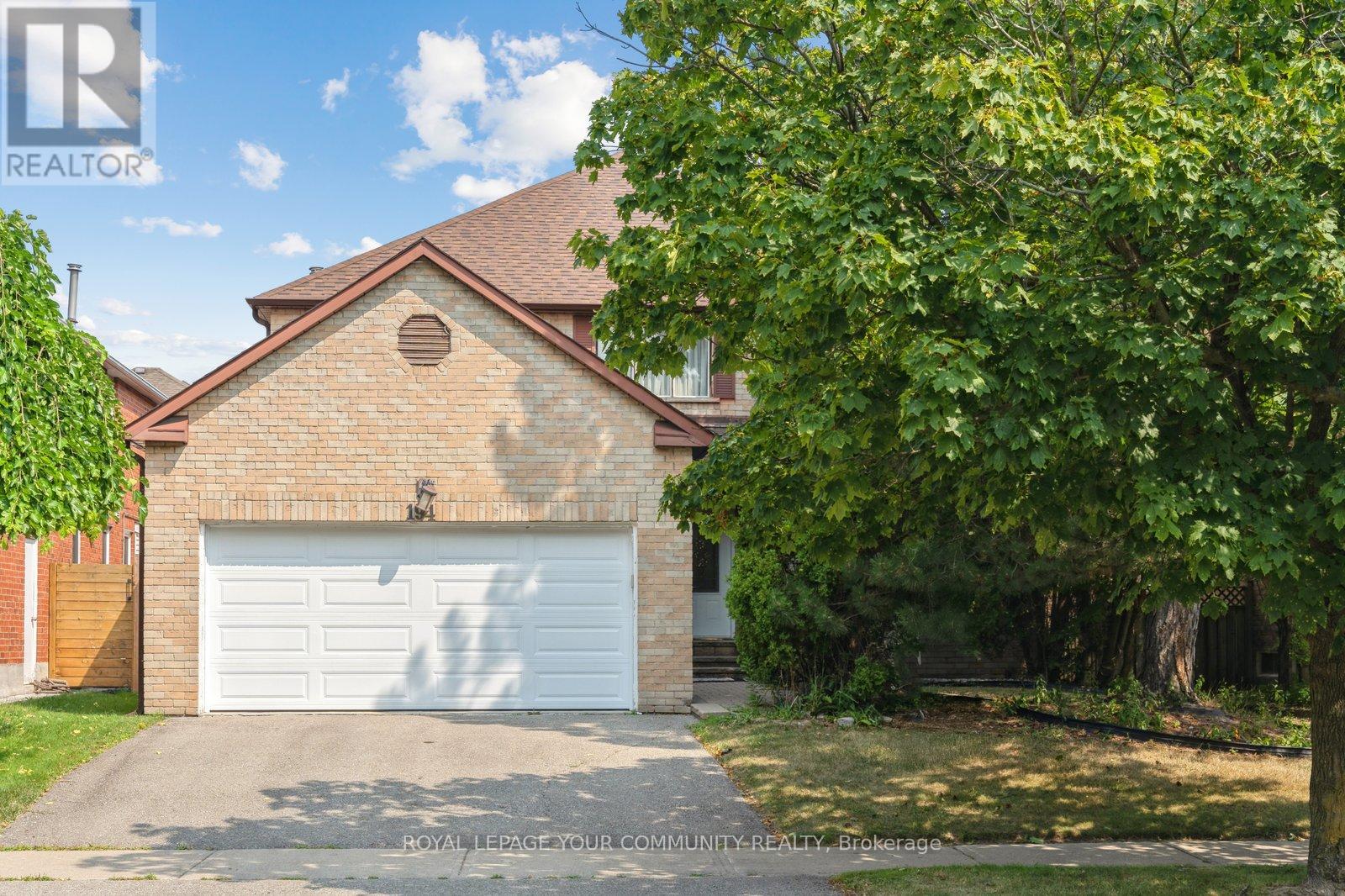 Photo 1 of 194 Carrington Drive, Richmond Hill ON