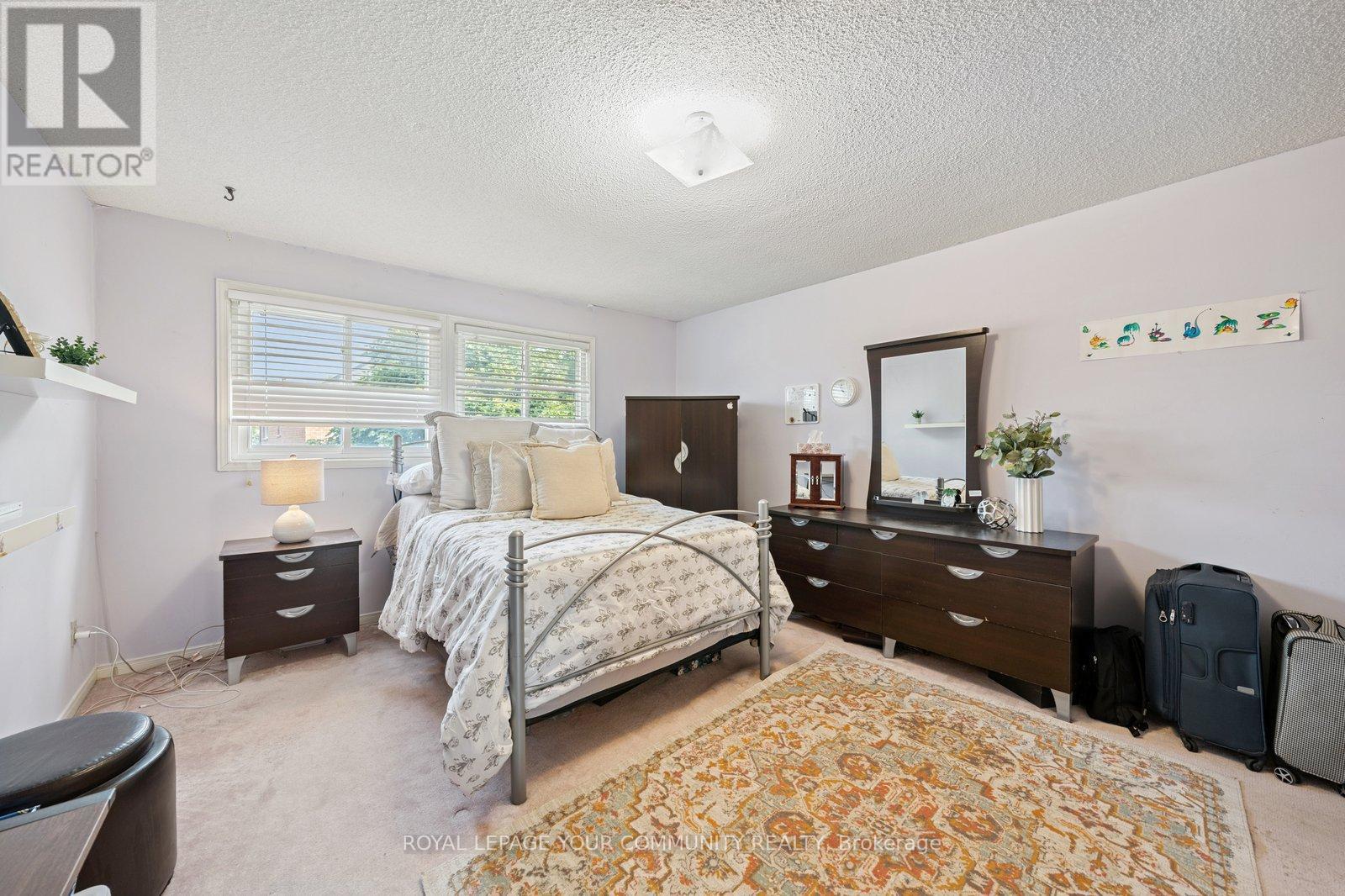 Photo 30 of 194 Carrington Drive, Richmond Hill ON