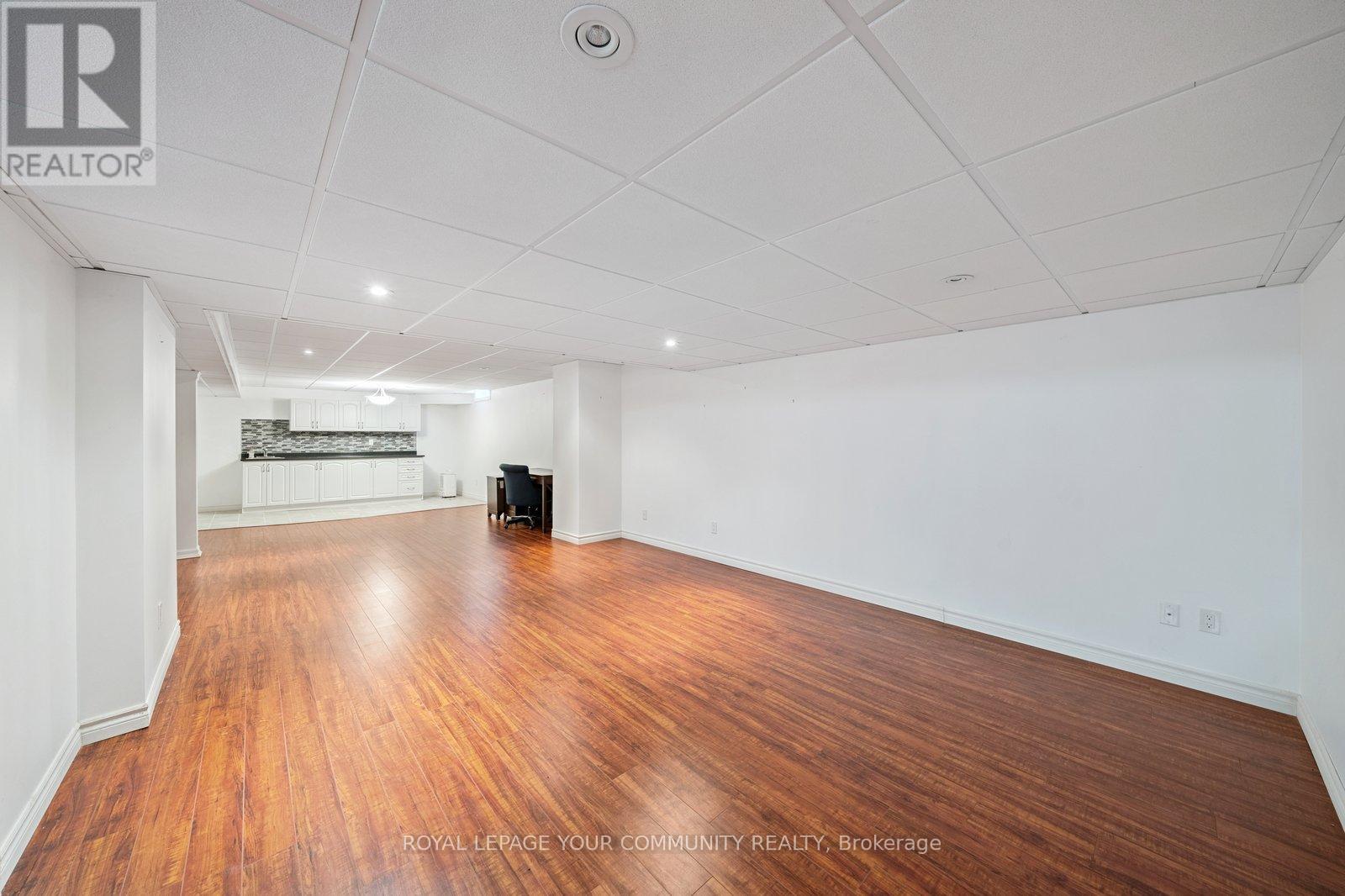 Photo 34 of 194 Carrington Drive, Richmond Hill ON