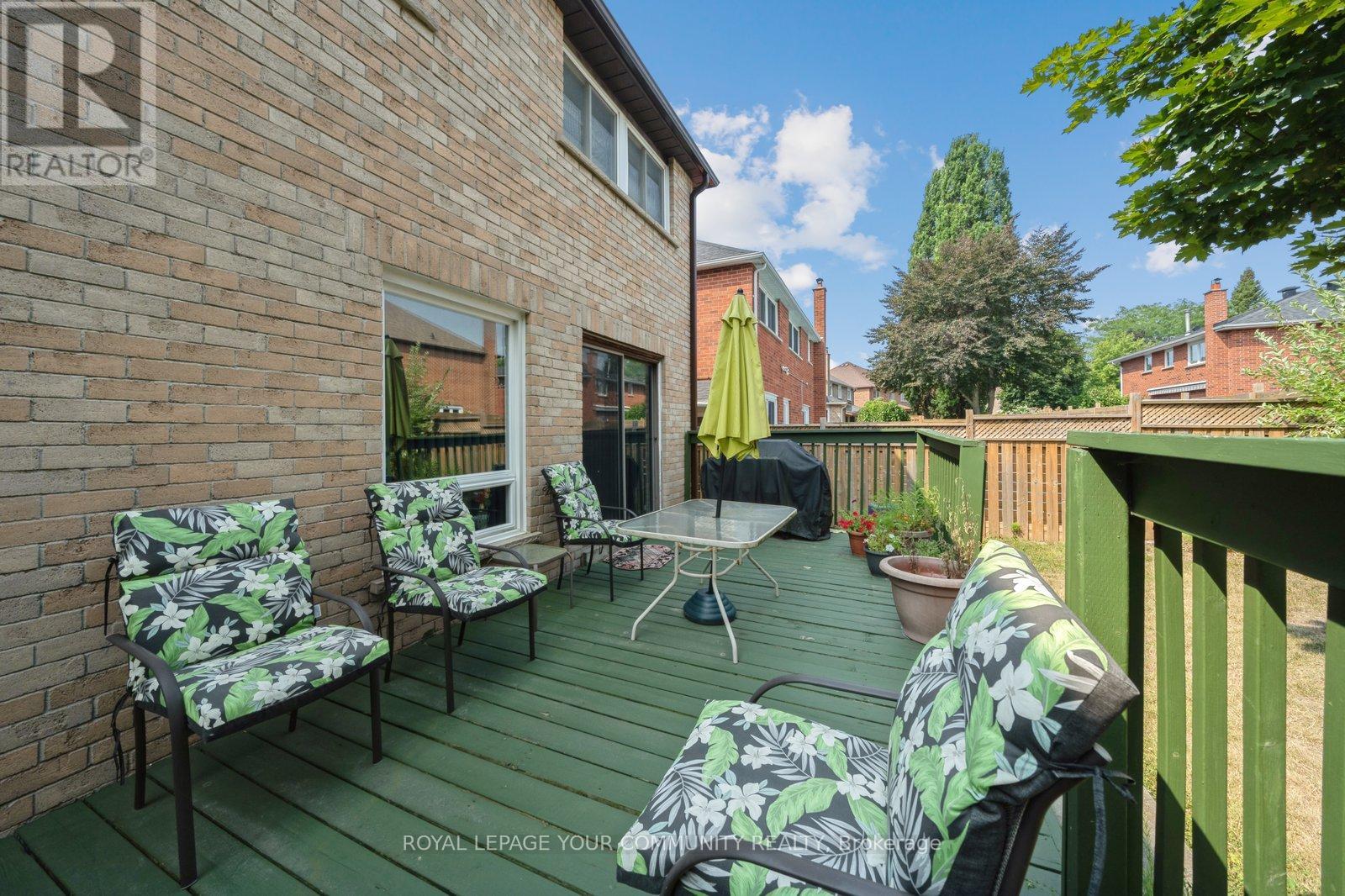 Photo 43 of 194 Carrington Drive, Richmond Hill ON