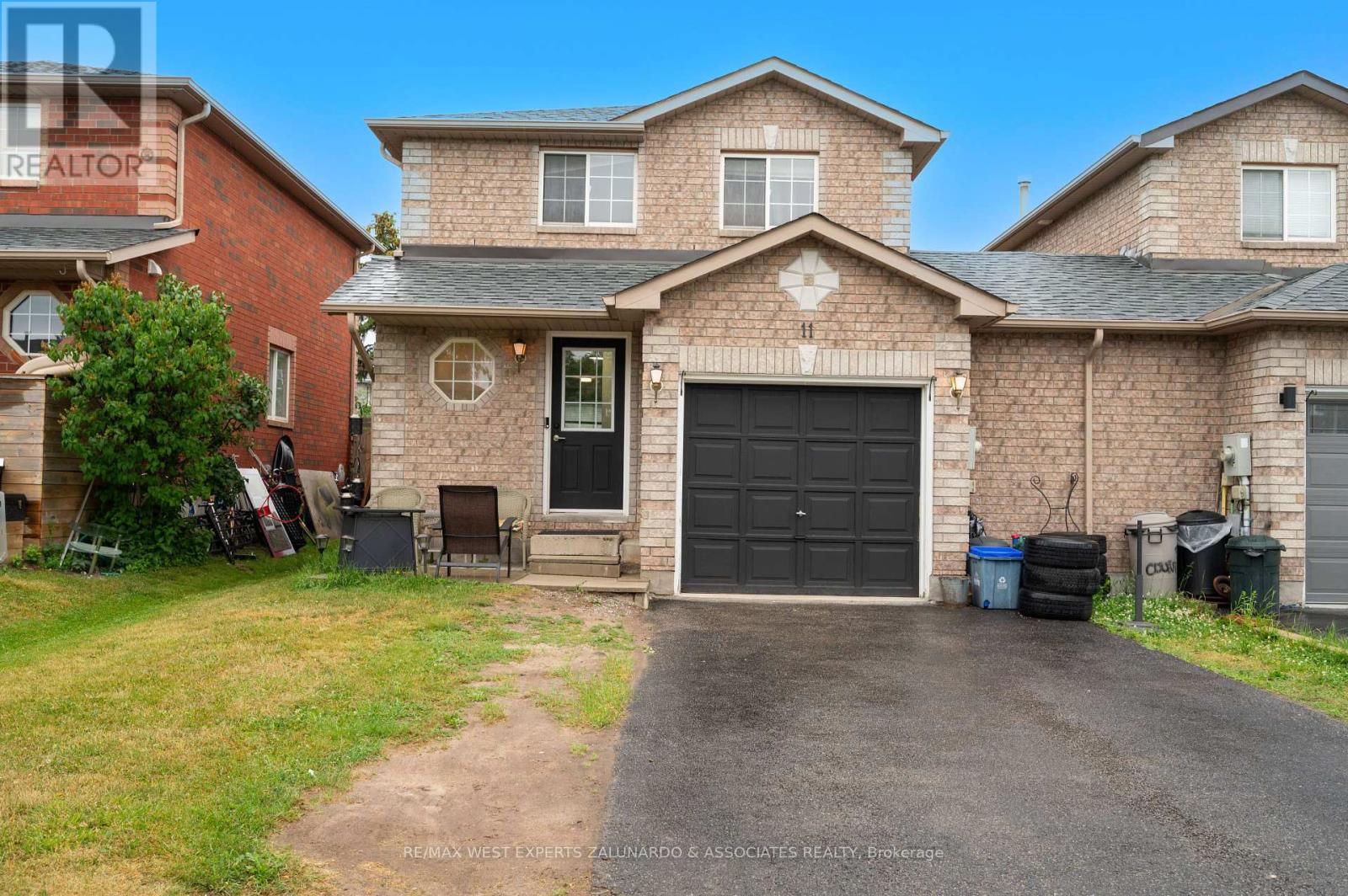 Photo 1 of 11 Raymond Crescent, Barrie ON