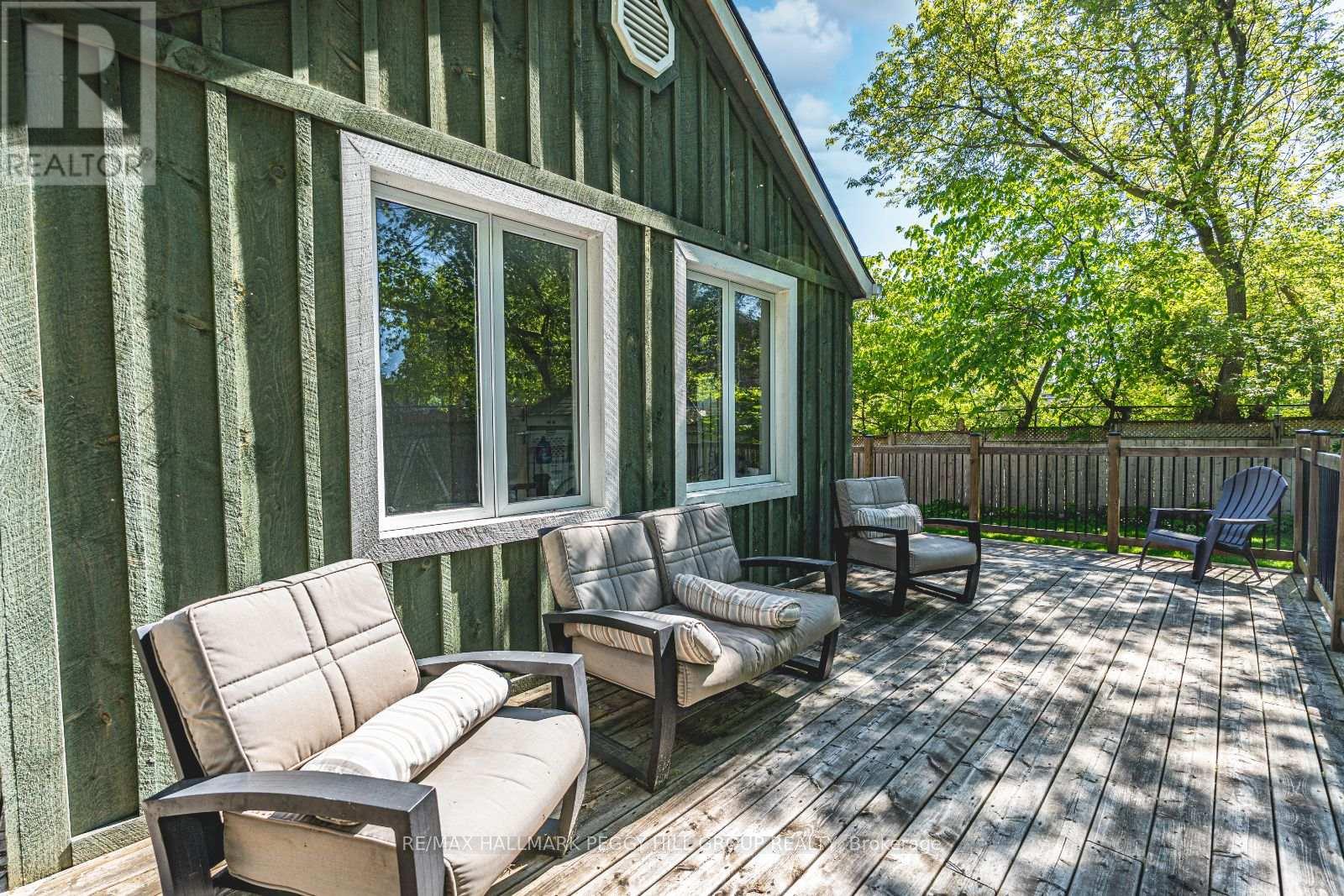 Photo 1 of 14 Cumberland Street, Barrie ON