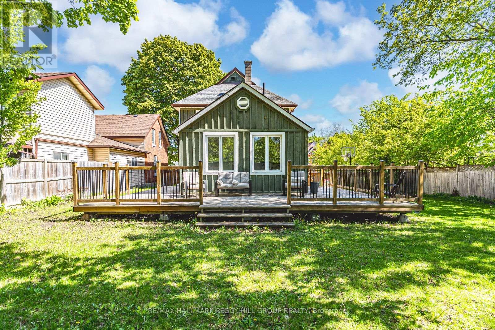 Photo 21 of 14 Cumberland Street, Barrie ON