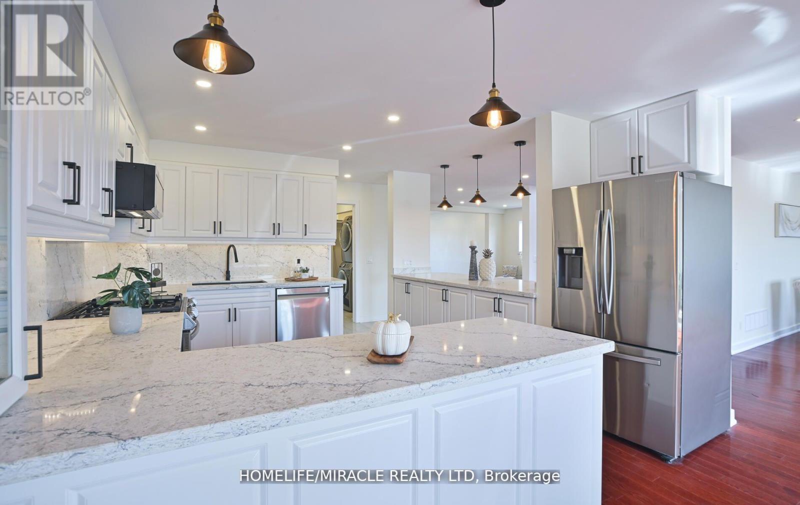 Photo 10 of 91 7497 County Road, Clearview ON