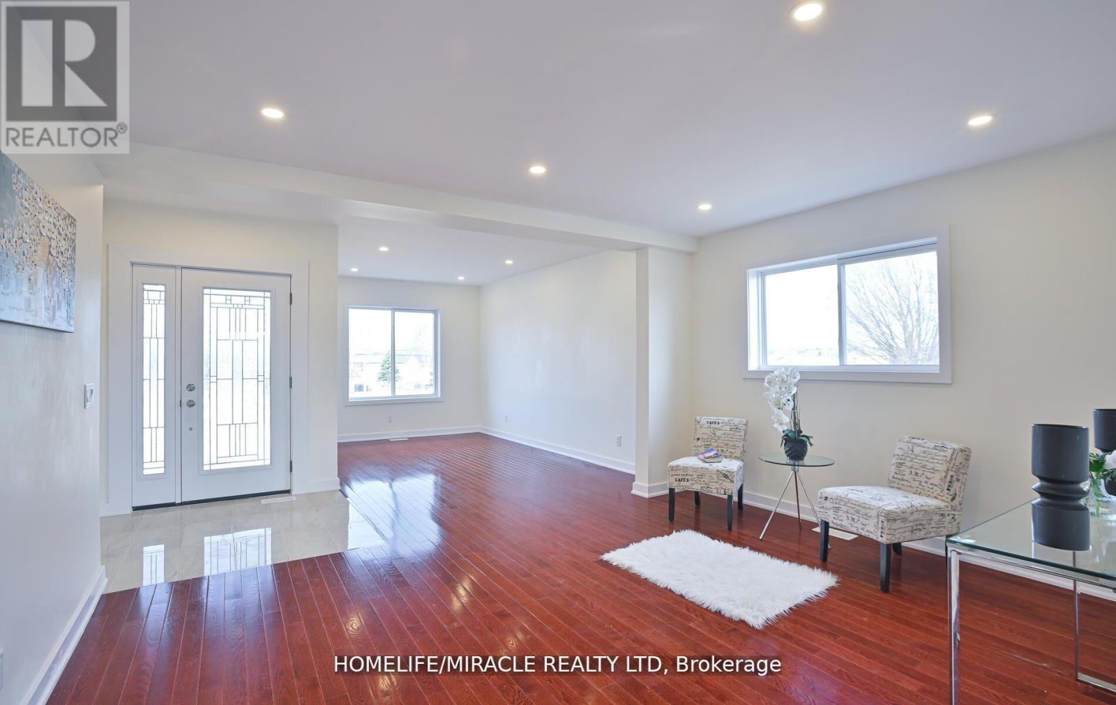 Photo 3 of 91 7497 County Road, Clearview ON