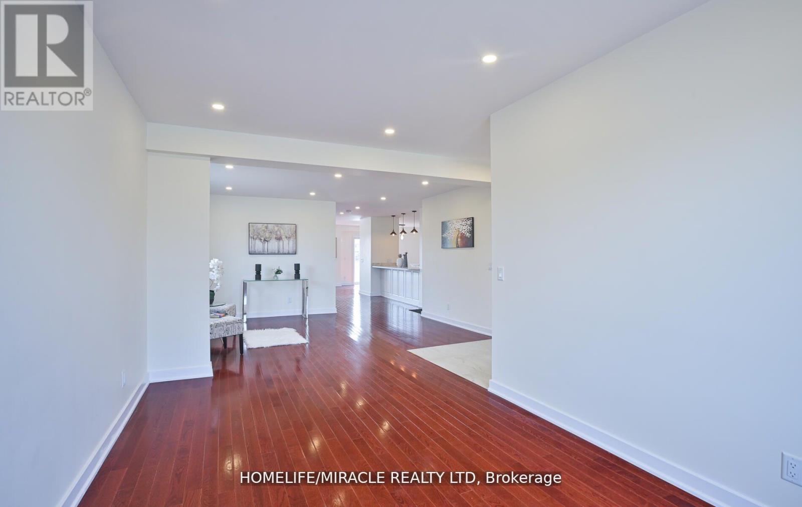 Photo 4 of 91 7497 County Road, Clearview ON