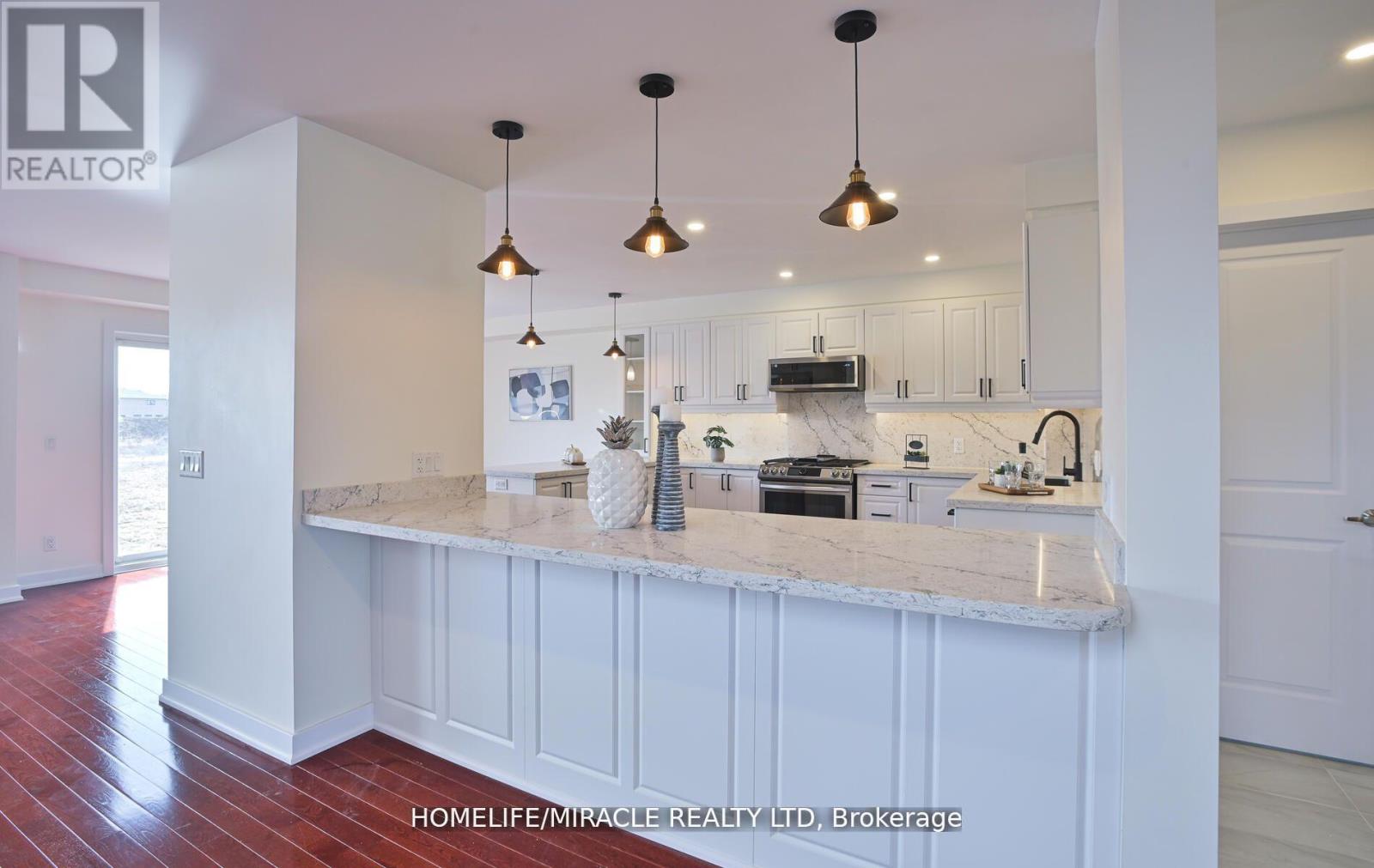 Photo 5 of 91 7497 County Road, Clearview ON