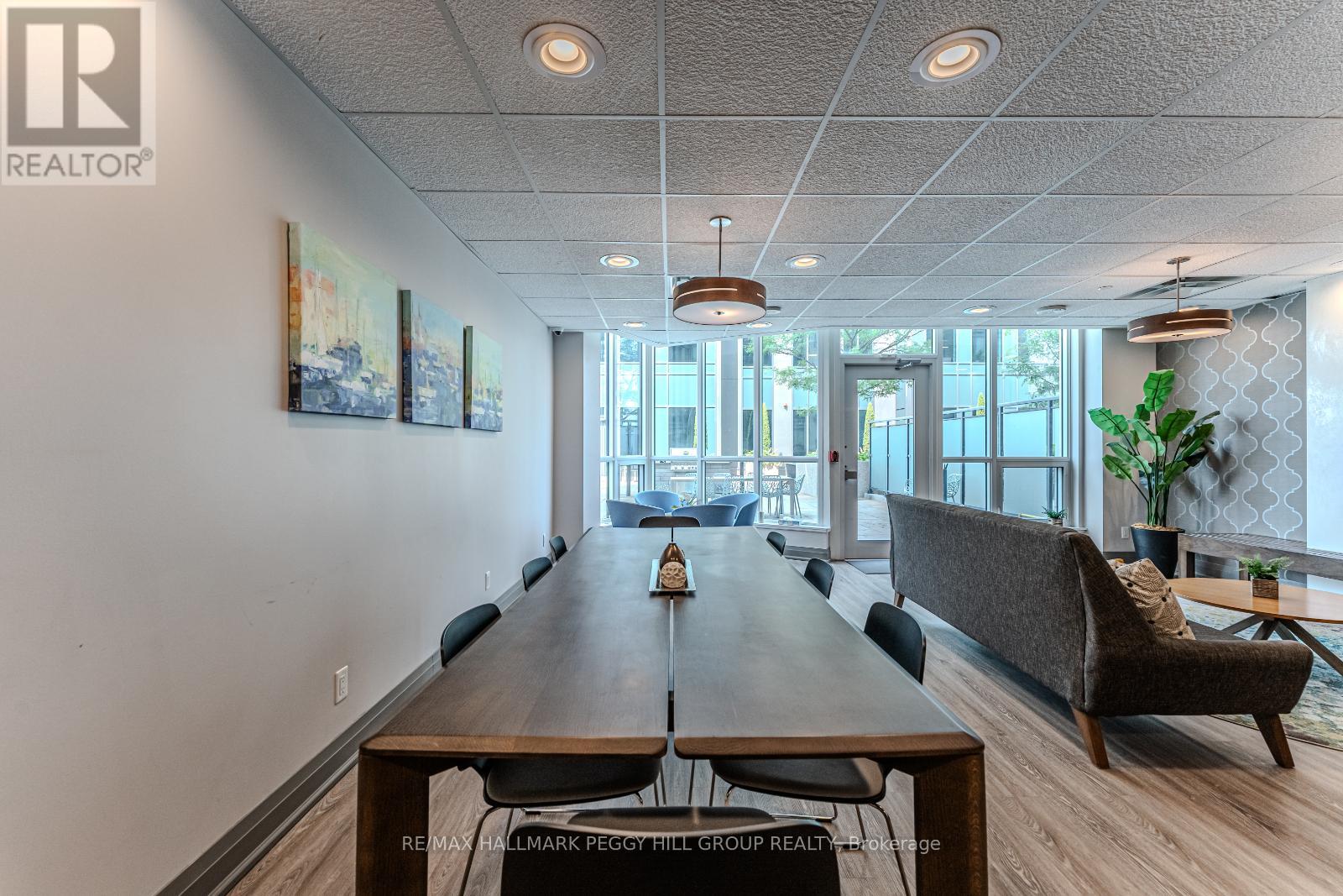 Photo 15 of 511 111 Worsley Street, Barrie ON