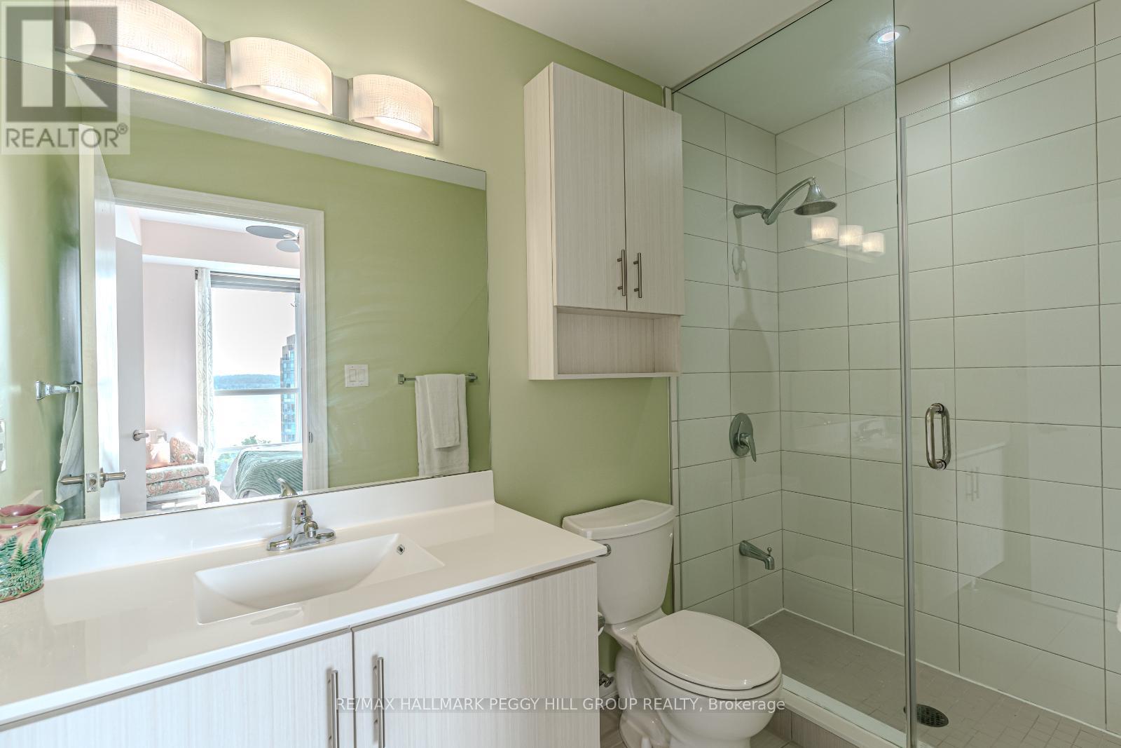 Photo 7 of 511 111 Worsley Street, Barrie ON