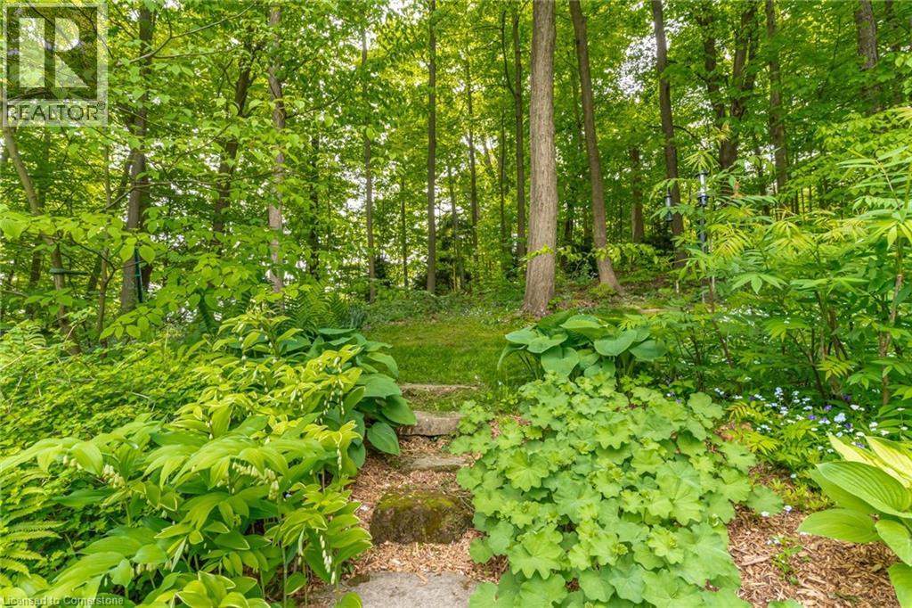 Photo 10 of 158 Sulphur Springs Road, Ancaster ON