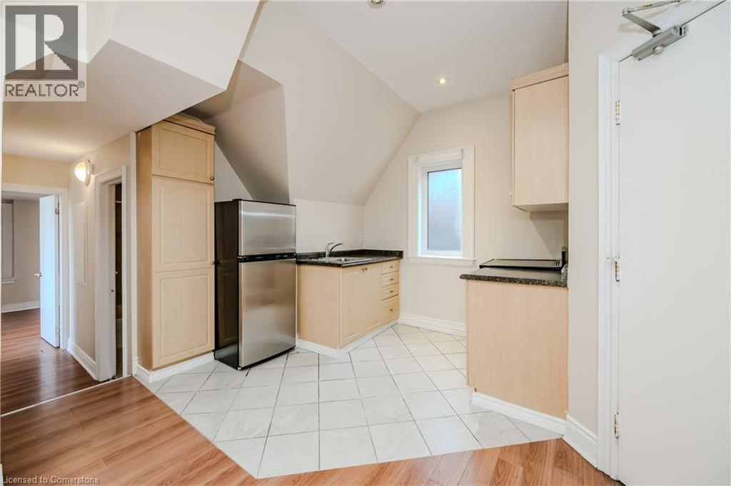 Photo 2 of 14 Forest Avenue Street S, Hamilton ON