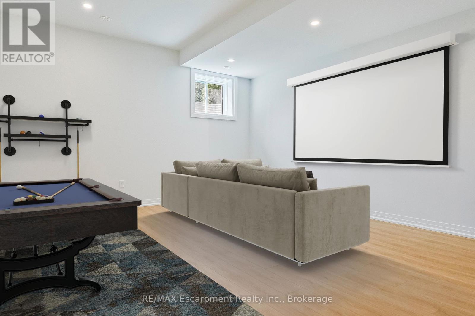 Photo 10 of 4 138 East Street, Oakville ON