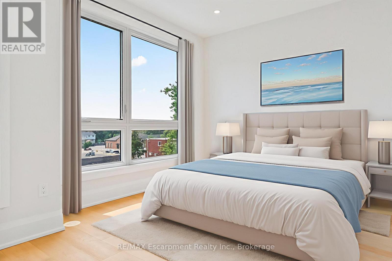 Photo 8 of 4 138 East Street, Oakville ON