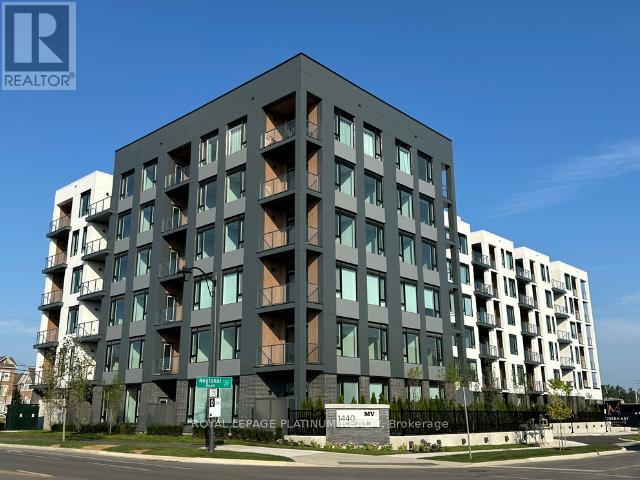 Photo 1 of 405 1440 Clarriage Court, Milton ON