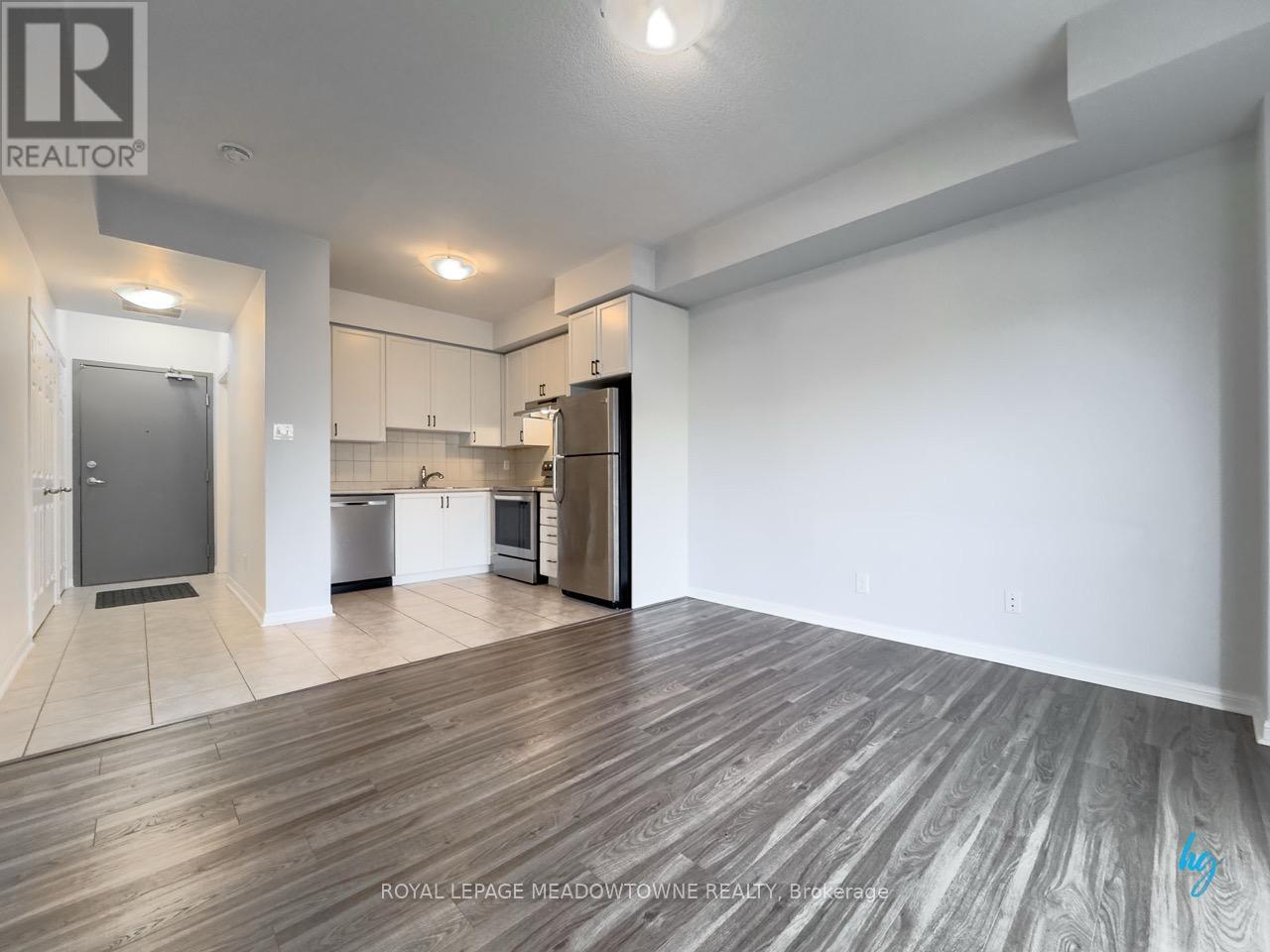 Photo 10 of 309 5705 Long Valley Road, Mississauga ON