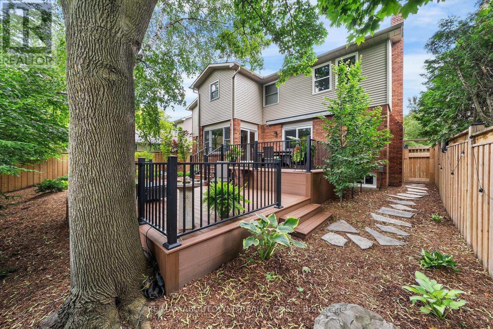 Photo 42 of 2262 Constance Drive, Oakville ON