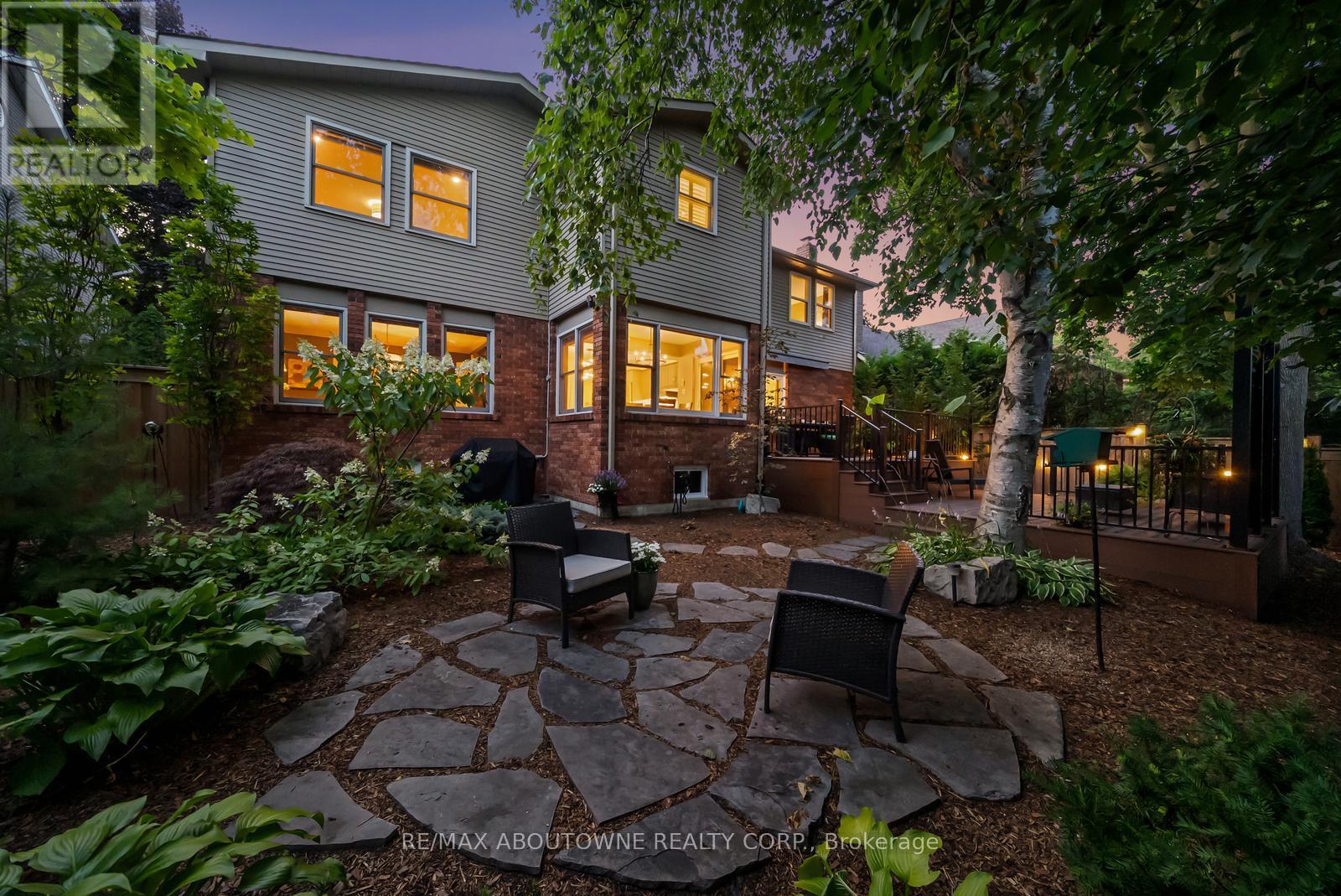 Photo 46 of 2262 Constance Drive, Oakville ON