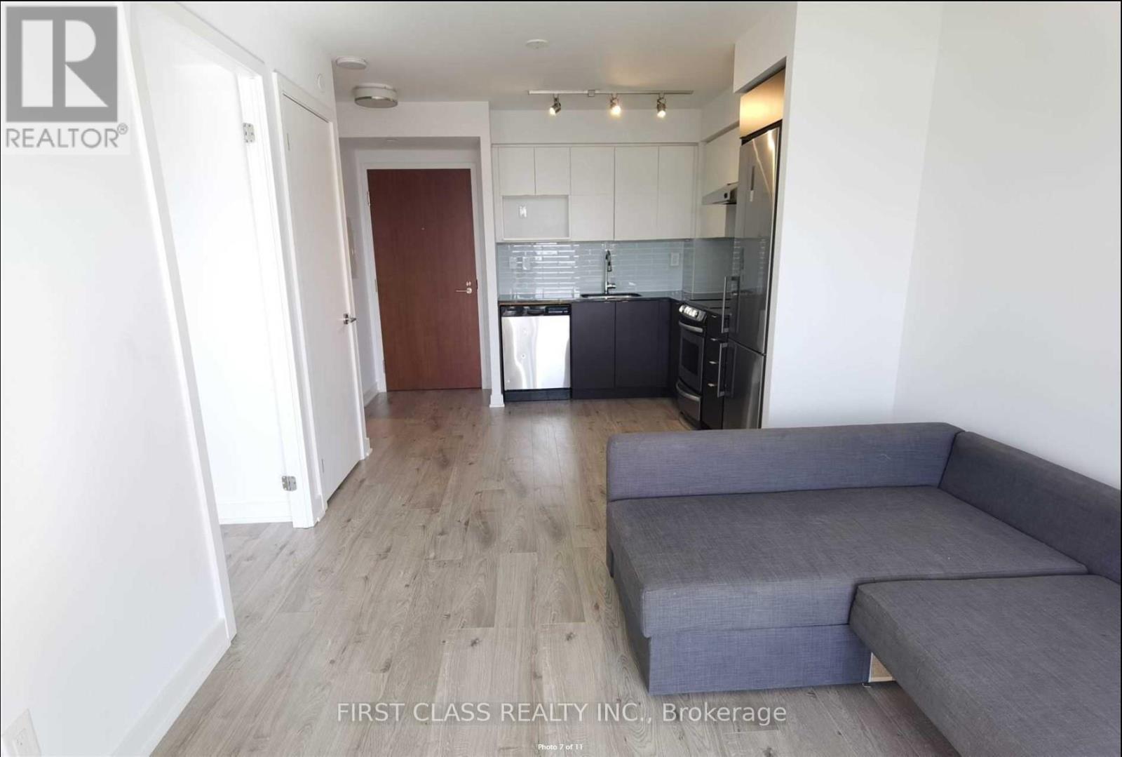 Photo 9 of 621 160 Flemington Road, Toronto ON