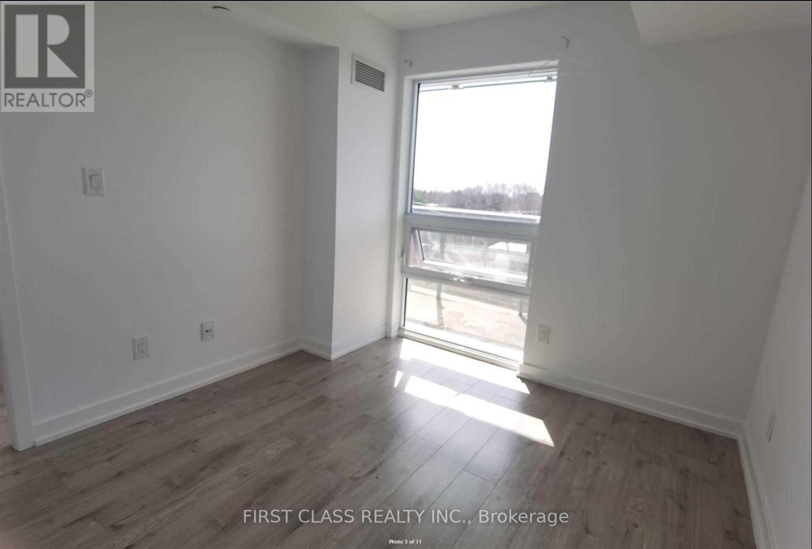 Photo 7 of 621 160 Flemington Road, Toronto ON