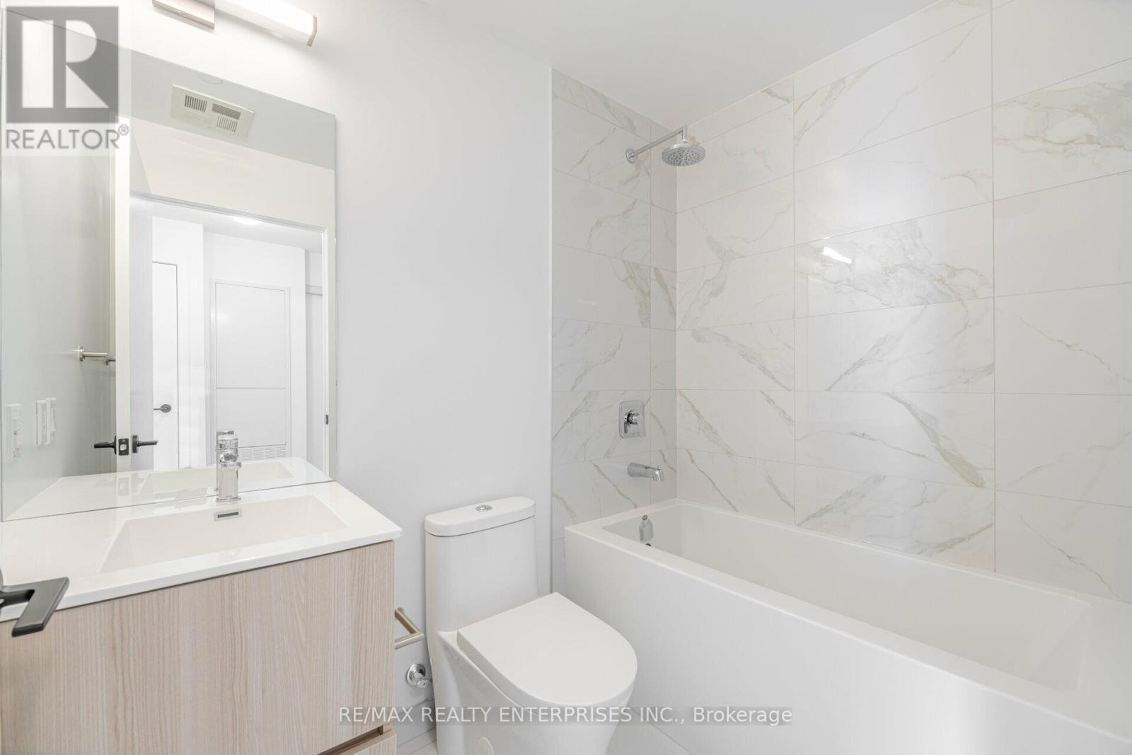 Photo 26 of 613 220 Missinnihe Way, Mississauga ON