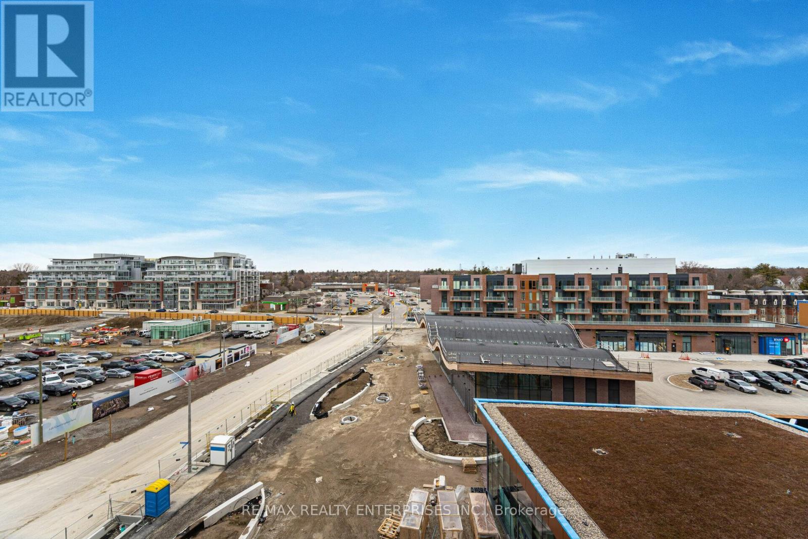 Photo 34 of 613 220 Missinnihe Way, Mississauga ON