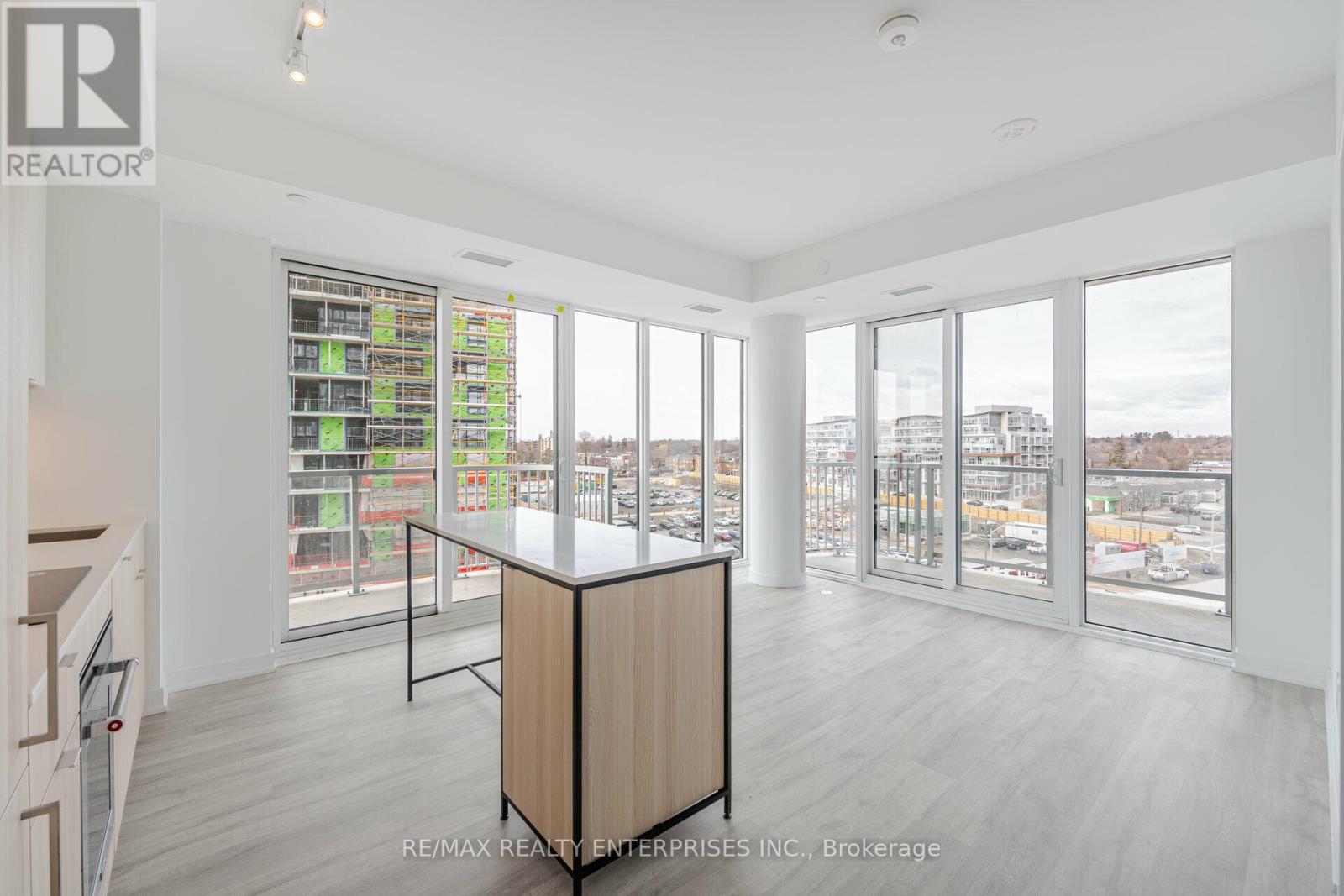 Photo 1 of 613 220 Missinnihe Way, Mississauga ON