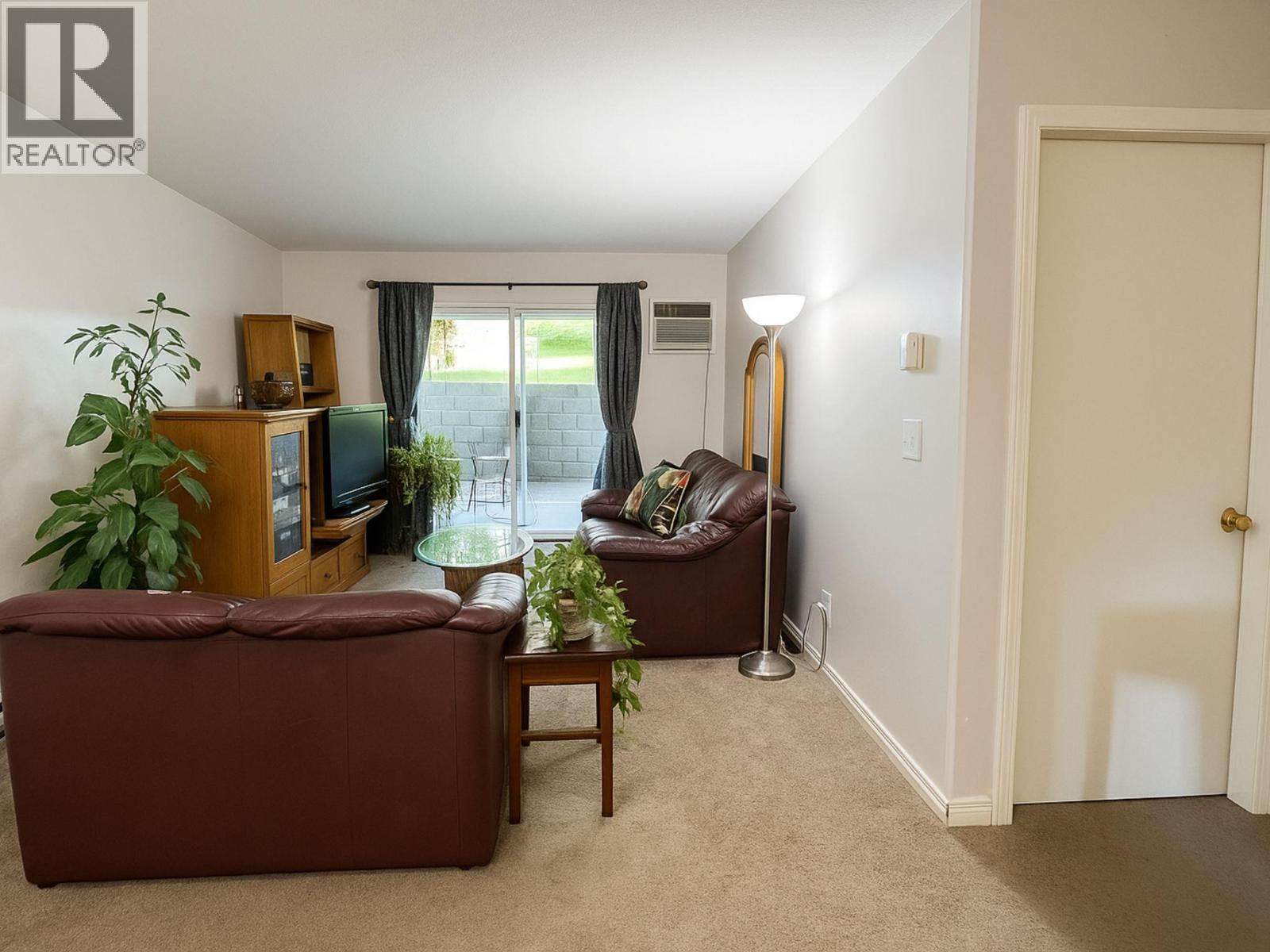 Photo 6 of 831 2nd Street Se Unit 103, Salmon Arm BC