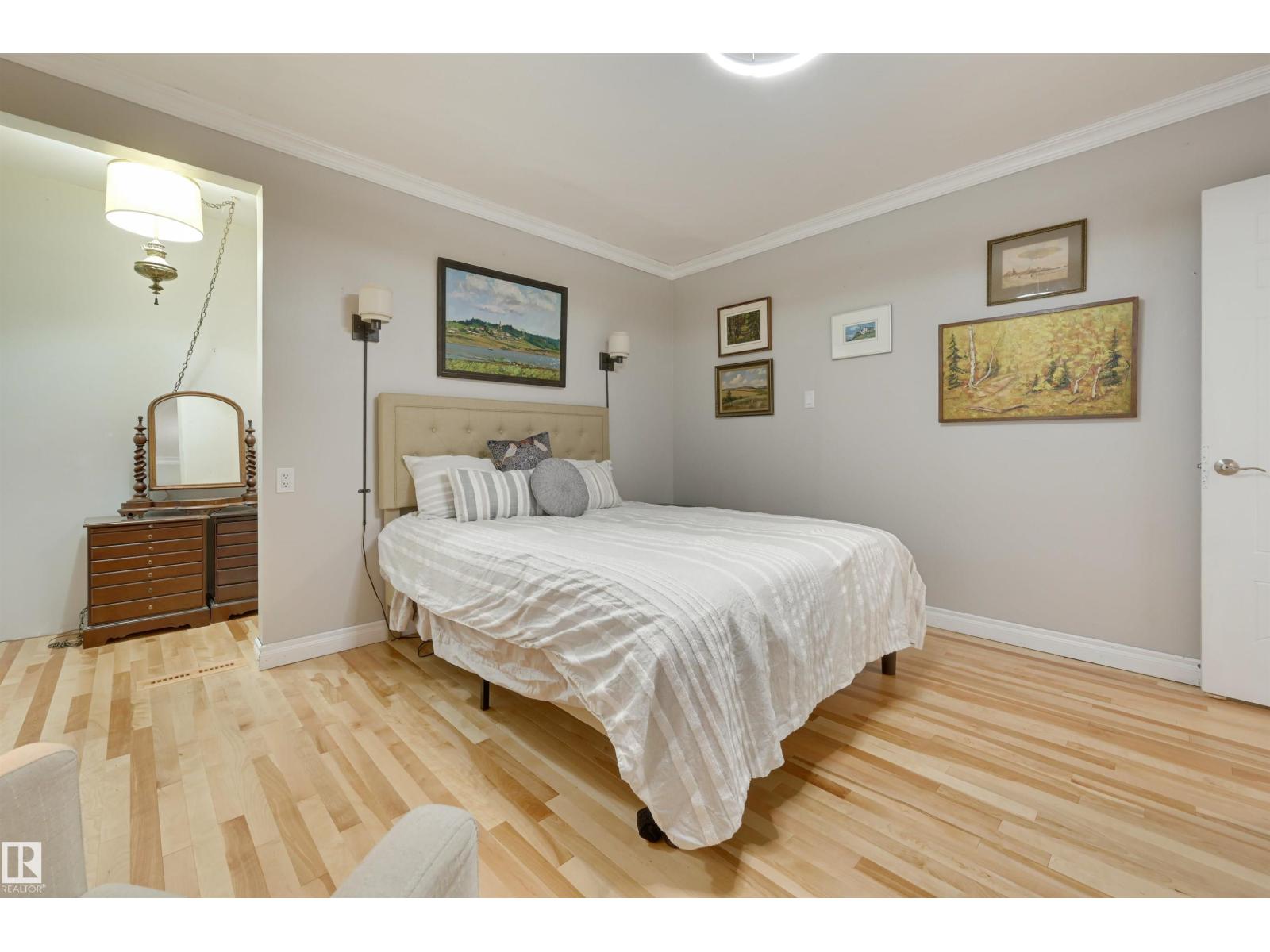 Photo 30 of 14712 Park Dr Nw, Edmonton AB